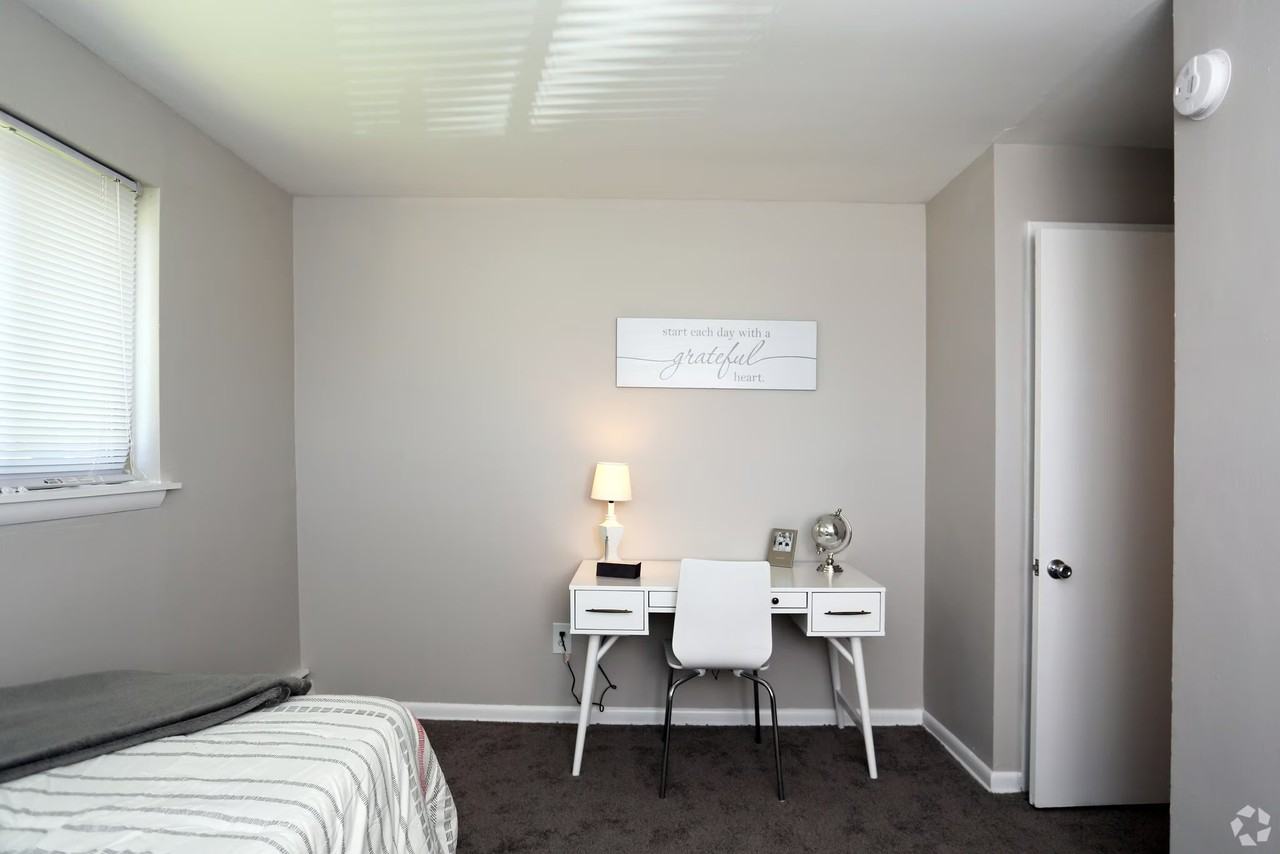 333 North Ave - Photo 4 of 20