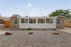 featured image of 712 Madison Ct Ne