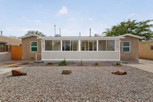 712 -714 Madison St NE - Photo 1 of 1