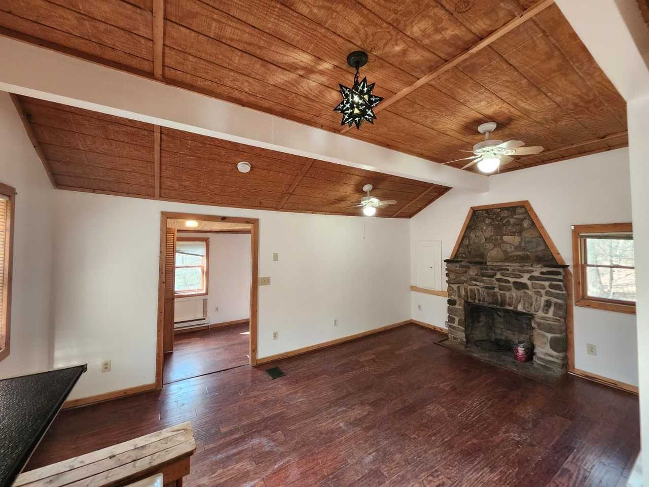 5 Woodland Cir S - Photo 3 of 7