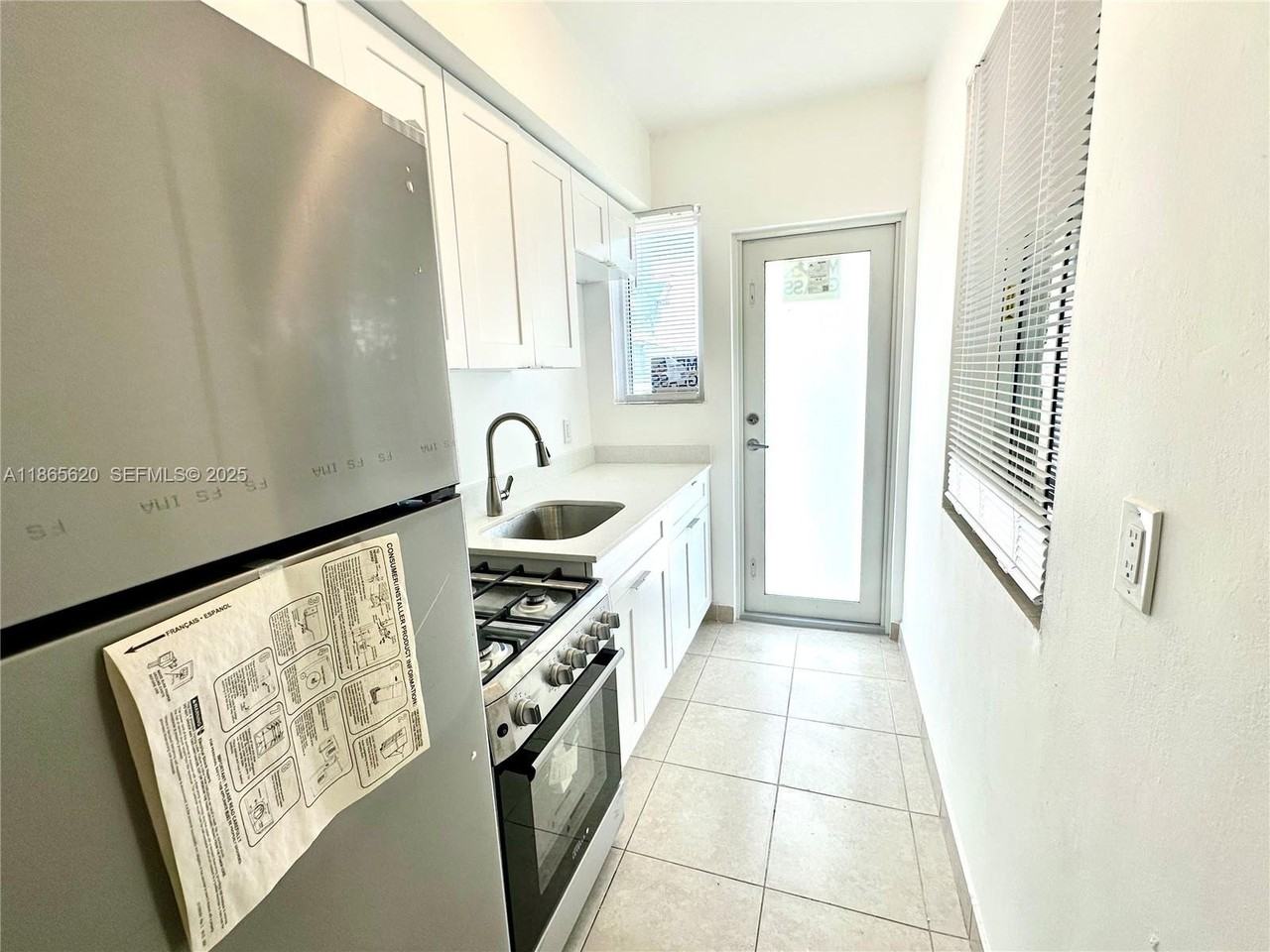 800 85th St #810 - Photo 4 of 17
