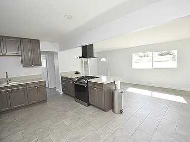 824 Arcadia Pl - Photo 2 of 20