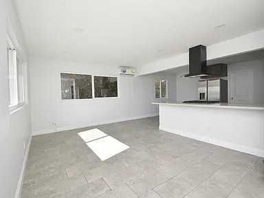 824 Arcadia Pl - Photo 3 of 20