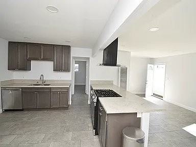 824 Arcadia Pl - Photo 5 of 20