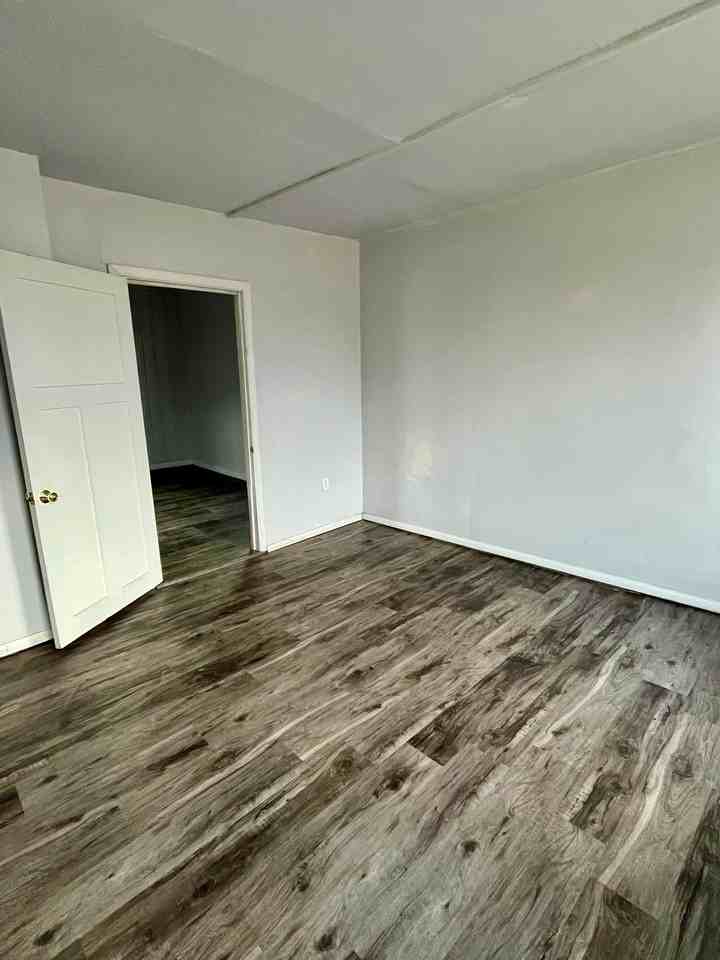 510 Walnut St - Photo 5 of 11