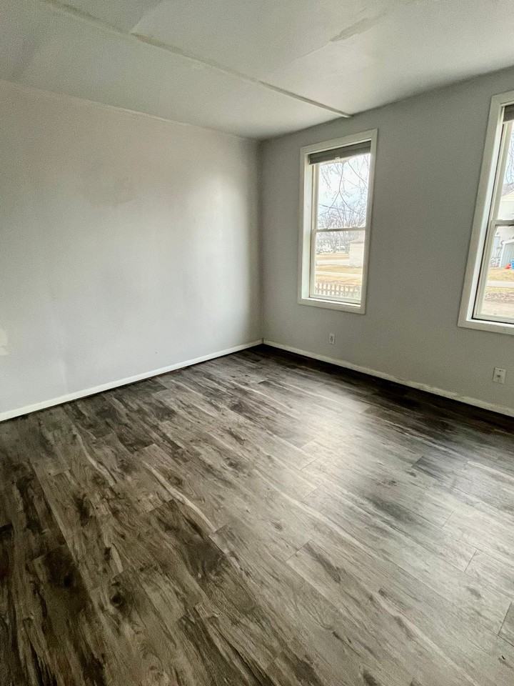 510 Walnut St - Photo 6 of 11