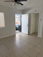 featured image of 1841 Chestnut Ave