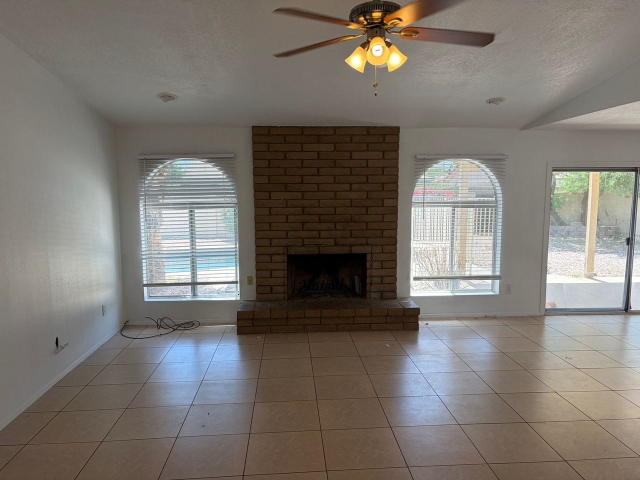 907 W Marlboro Cir - Photo 5 of 15