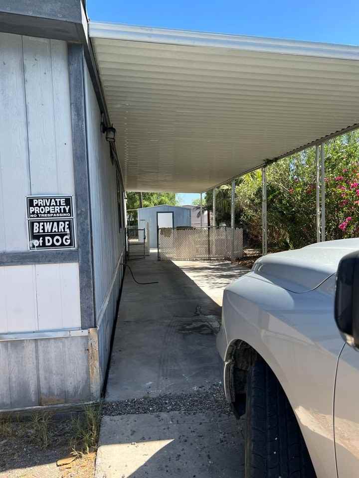 2080 Sweetwater Dr - Photo 2 of 15