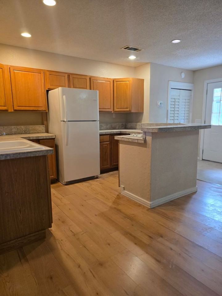 4075 E Lake Park Dr - Photo 6 of 10