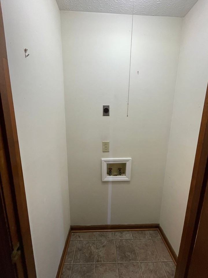 108 Bolling St #C - Photo 4 of 12