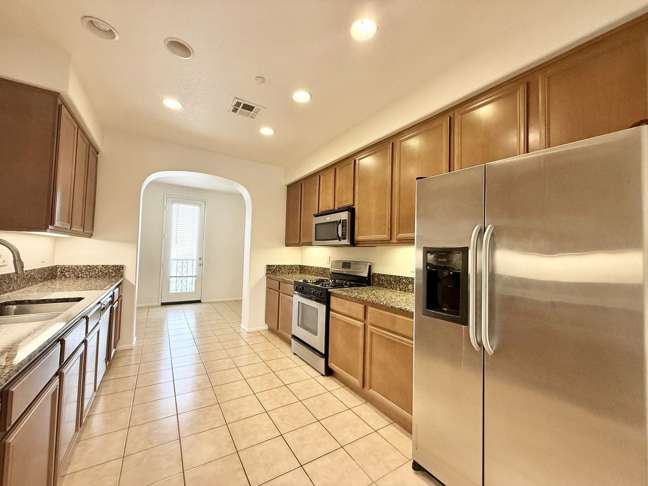 106 Paseo Bravo - Photo 7 of 23