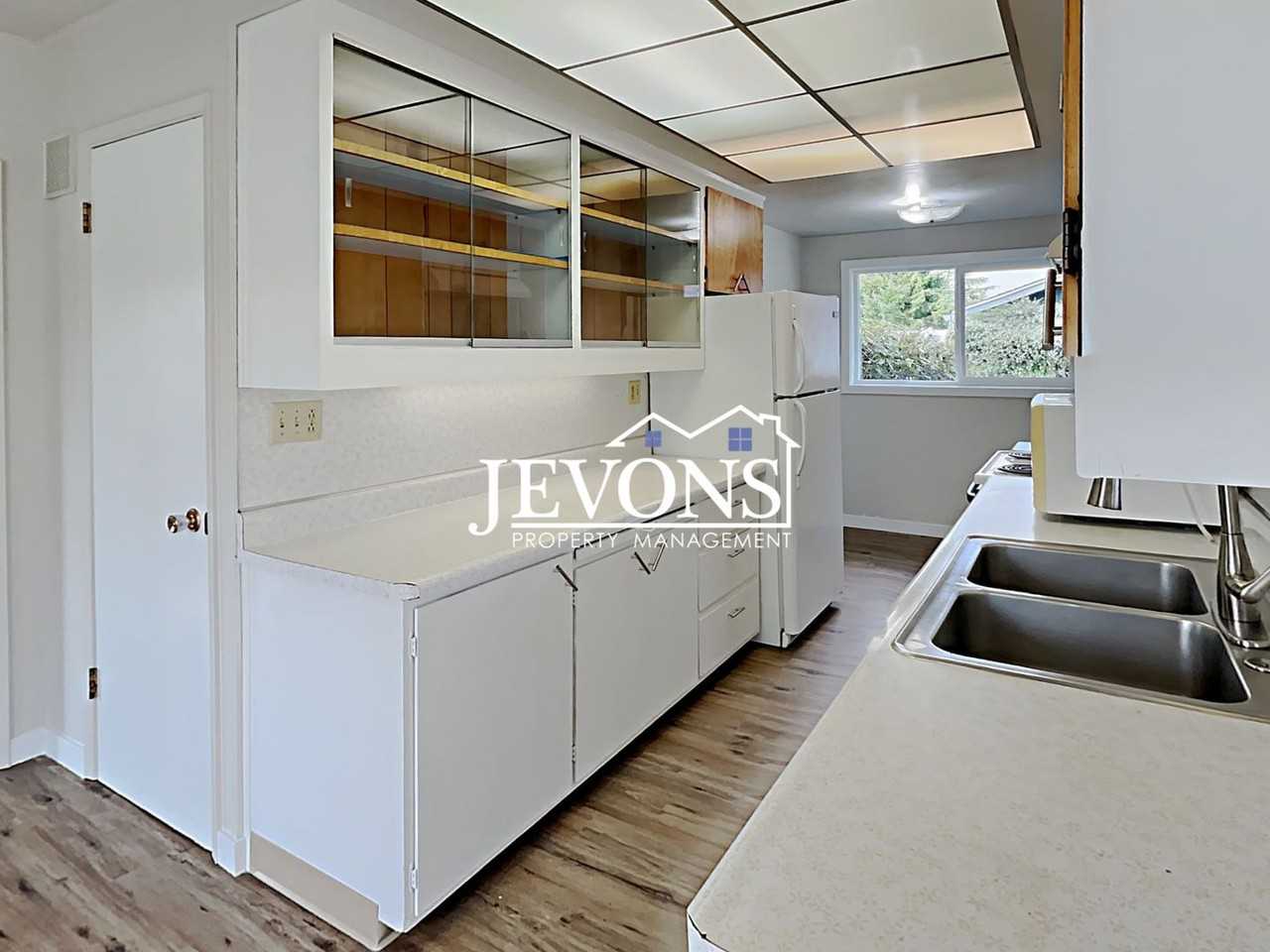 8632 116th Ave Se - Photo 6 of 45