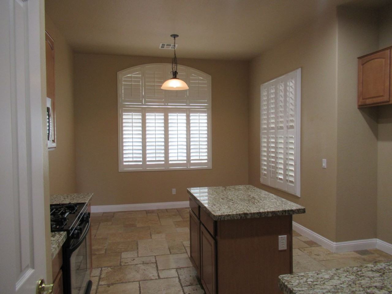 3763 S Atherton Blvd - Photo 6 of 20