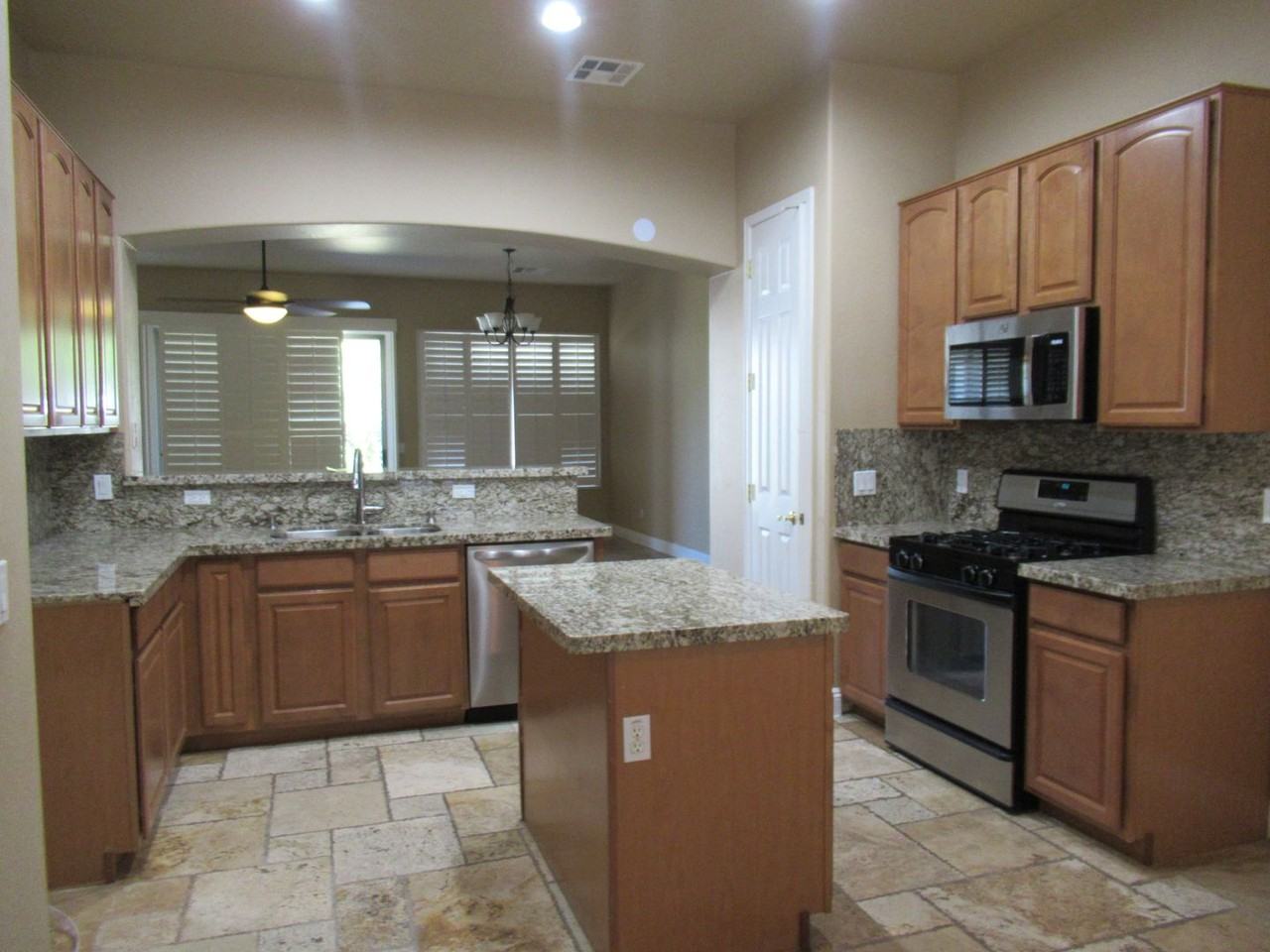 3763 S Atherton Blvd - Photo 7 of 20