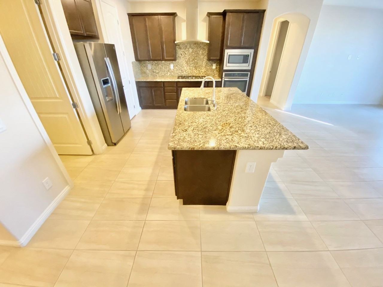 1144 Barby Springs Ave - Photo 4 of 20