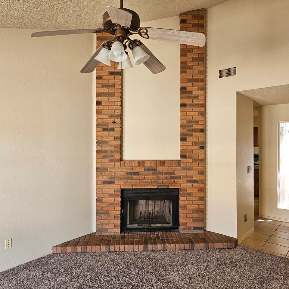 1566 W 13th St - Photo 2 of 21