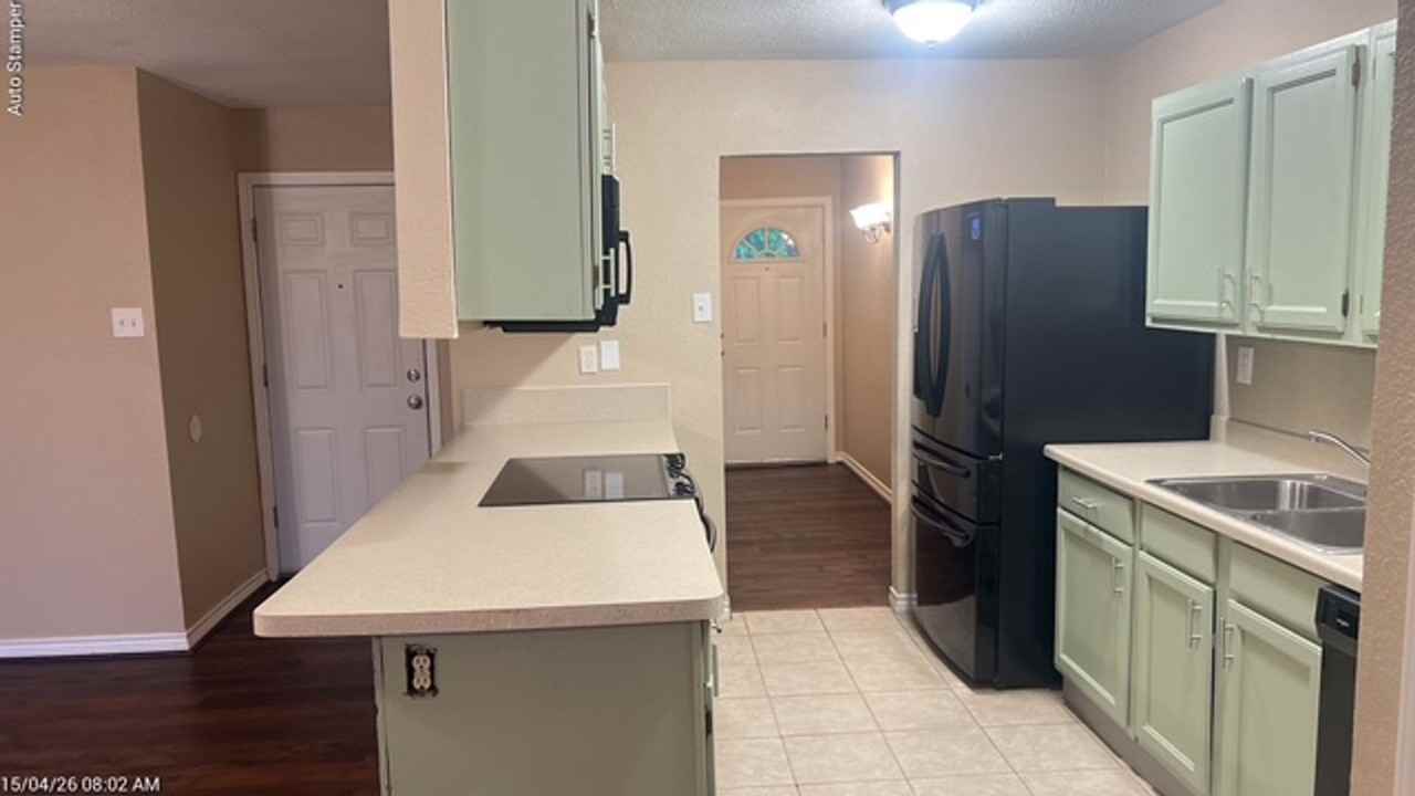 800 Fort Worth St - Photo 5 of 36