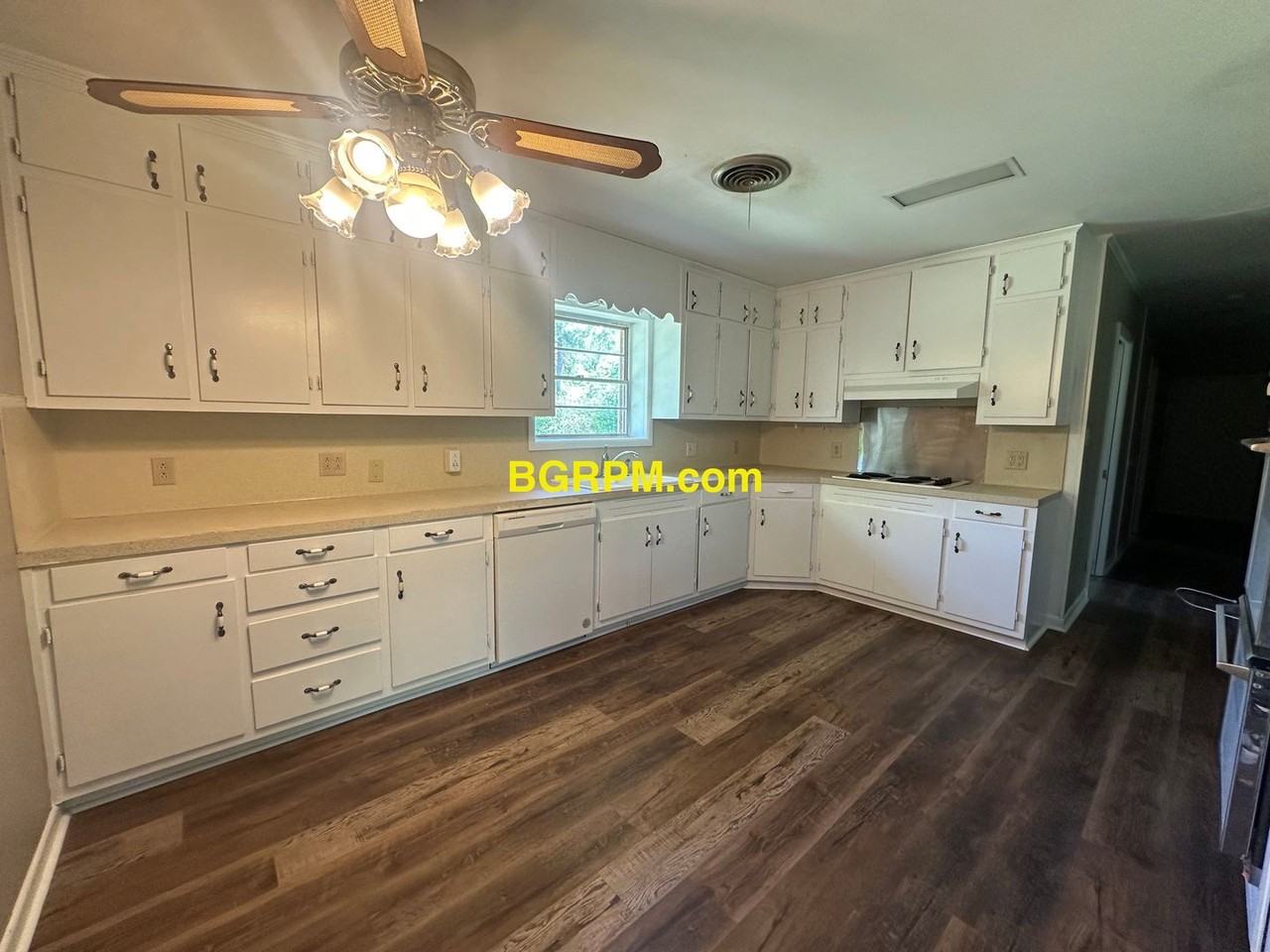 580 Thompson Rd - Photo 6 of 21