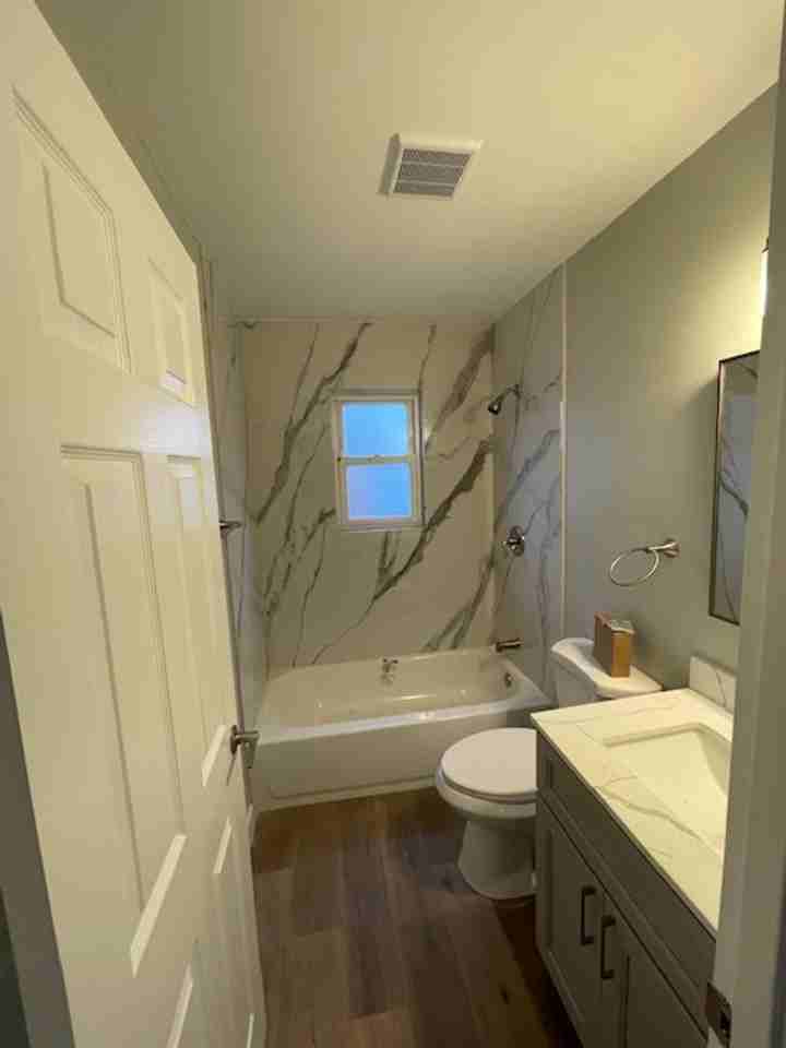 466 Mackenzie Pl - Photo 5 of 9