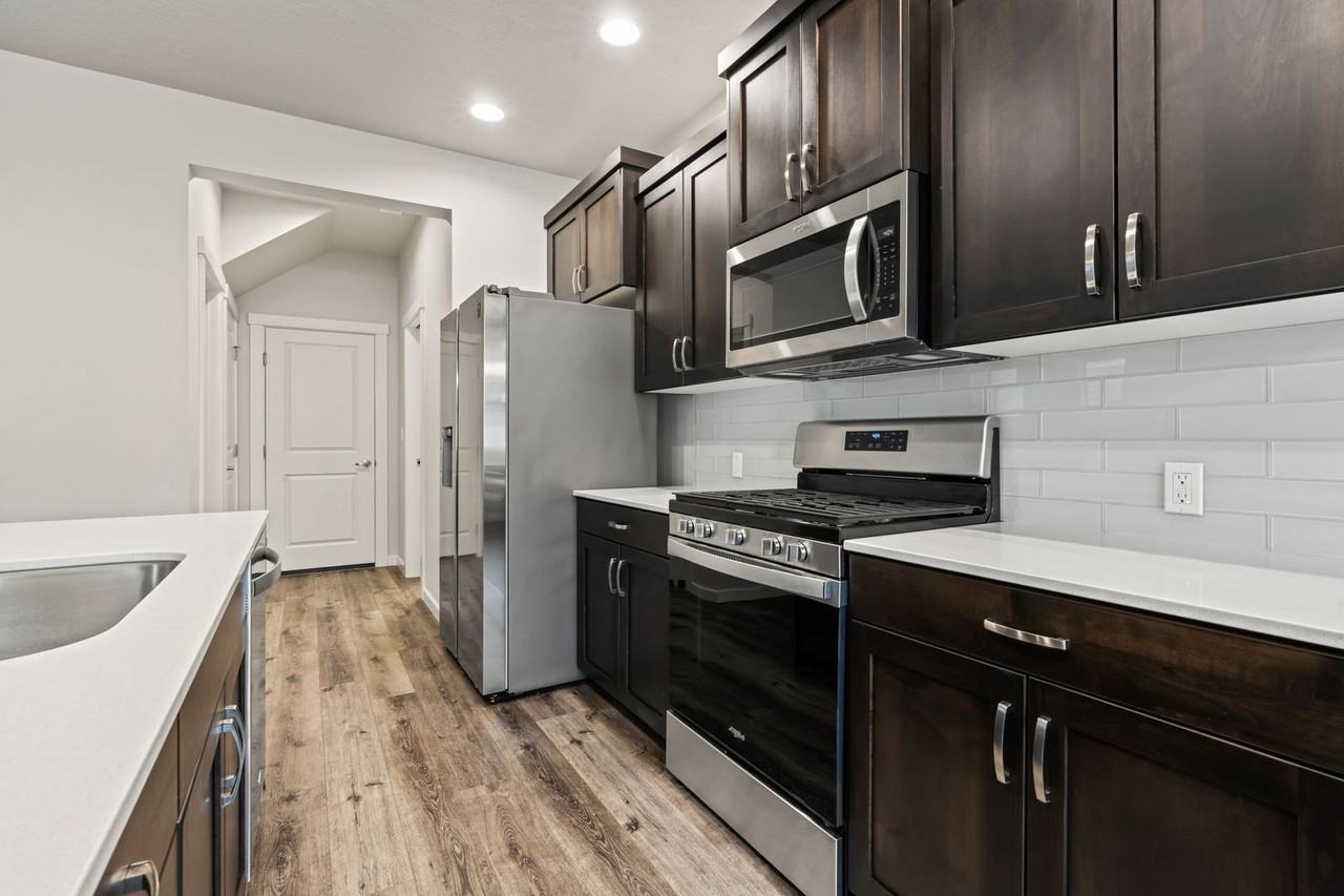 3090 N Lochness Ave - Photo 5 of 19