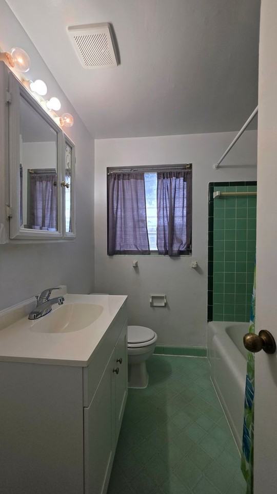 1315 Hillcrest Dr - Photo 7 of 9