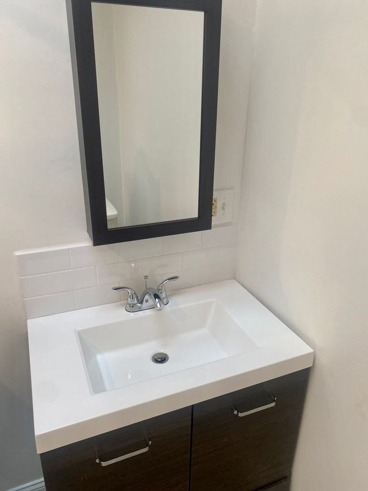 152 N 53rd St - Photo 5 of 35