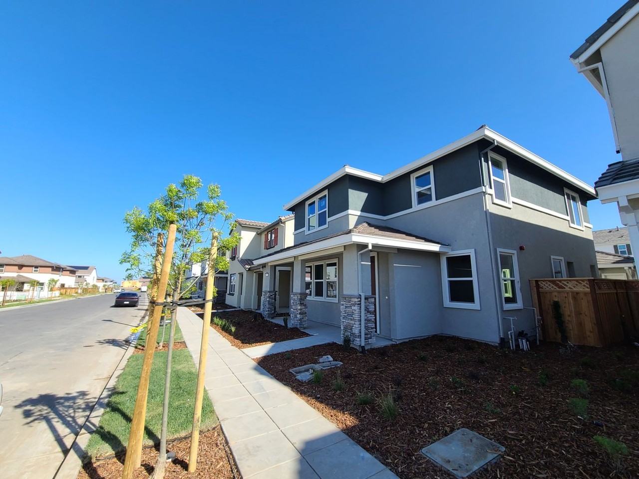 118 E Vince St - Photo 3 of 20