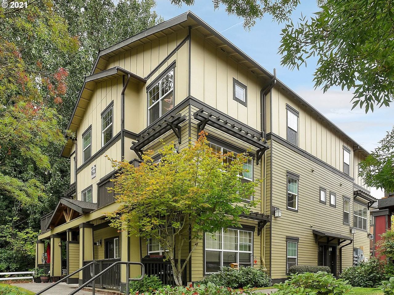 22814 Sw Forest Creek Dr #200 - Photo 2 of 25