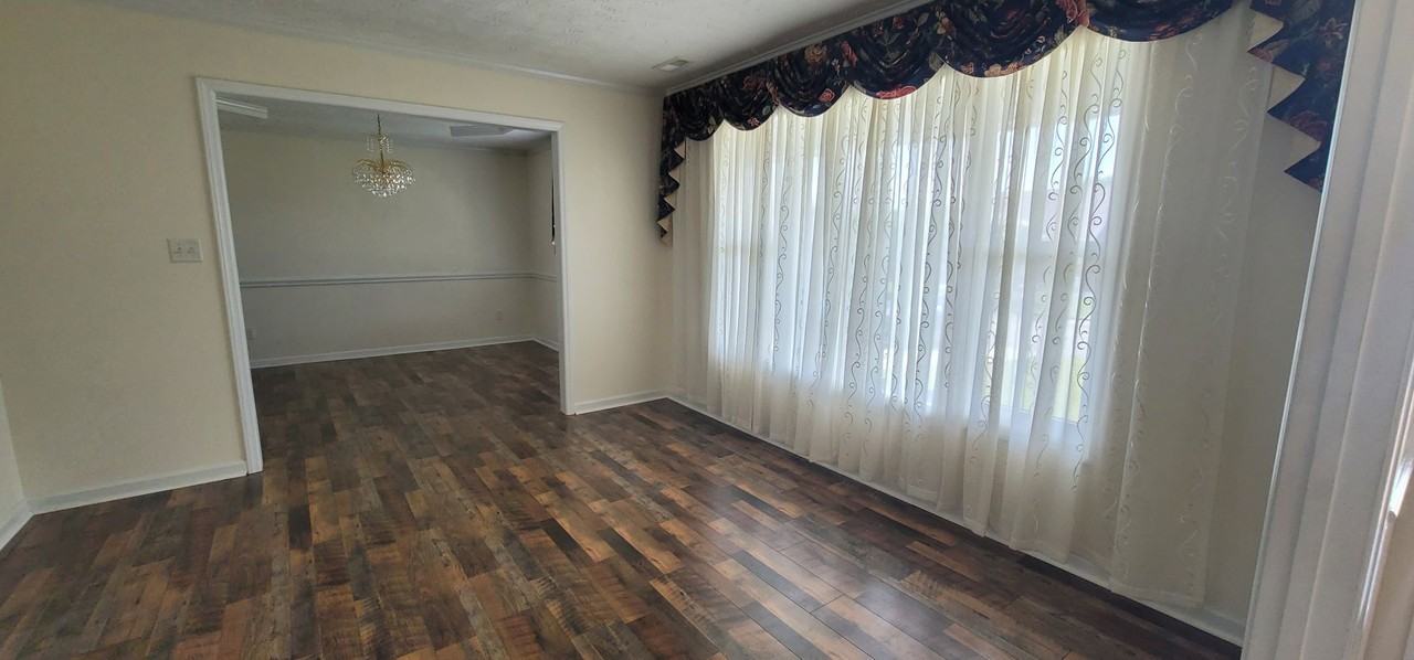 3412 Bayham Ct - Photo 4 of 23