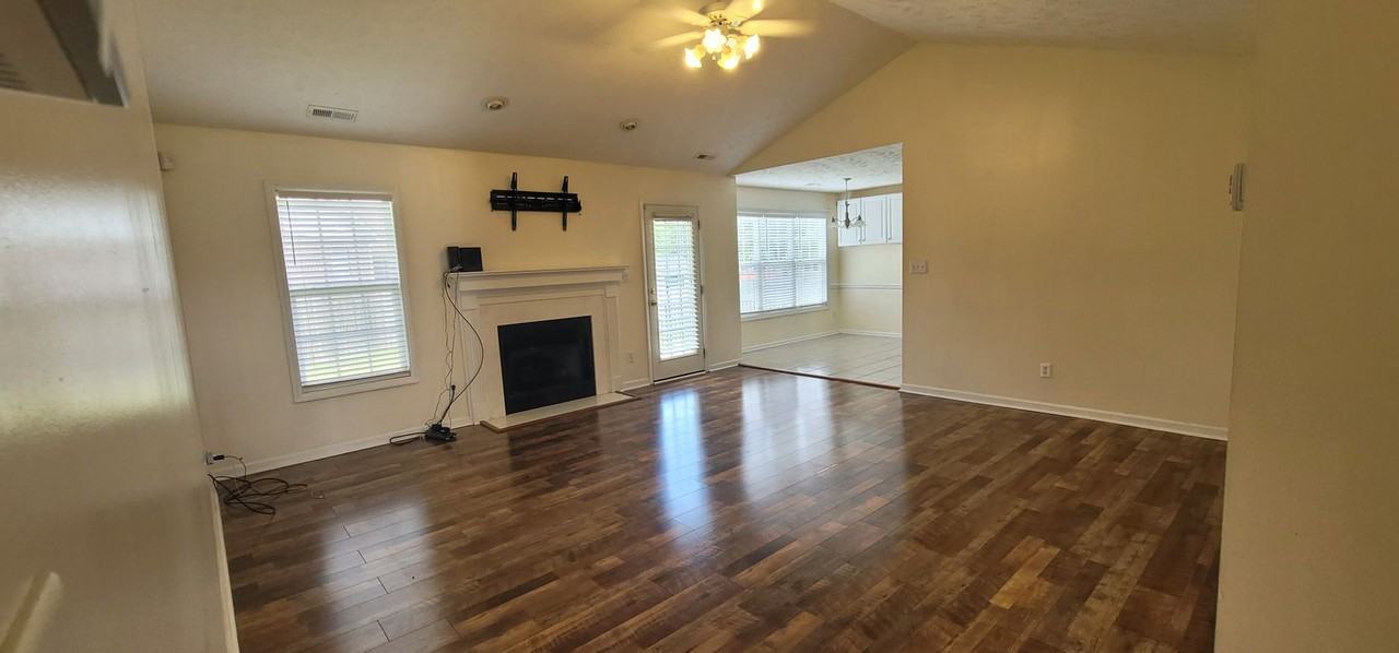 3412 Bayham Ct - Photo 6 of 23