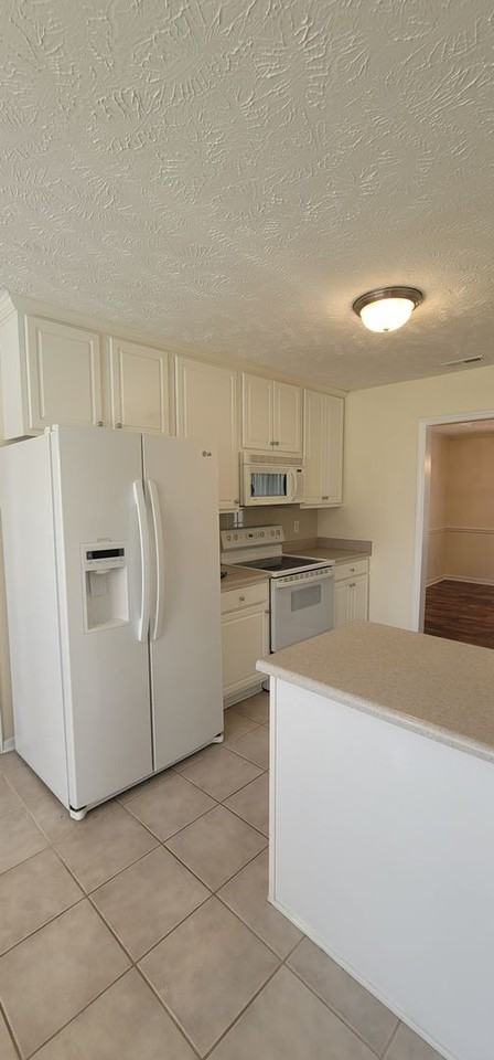 3412 Bayham Ct - Photo 7 of 23