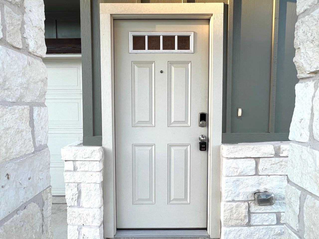 11405 Copperstone Ave - Photo 3 of 39