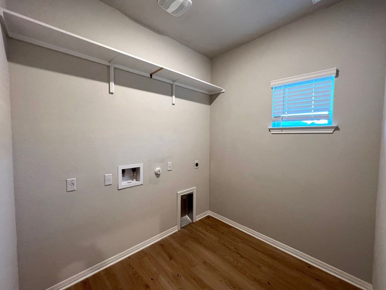 11405 Copperstone Ave - Photo 7 of 39