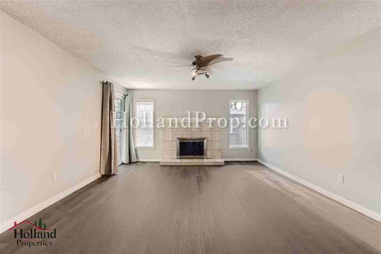 5322 Se Golden Rd - Photo 2 of 15