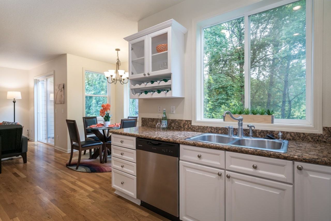 4920 Sw Slavin Rd - Photo 3 of 35