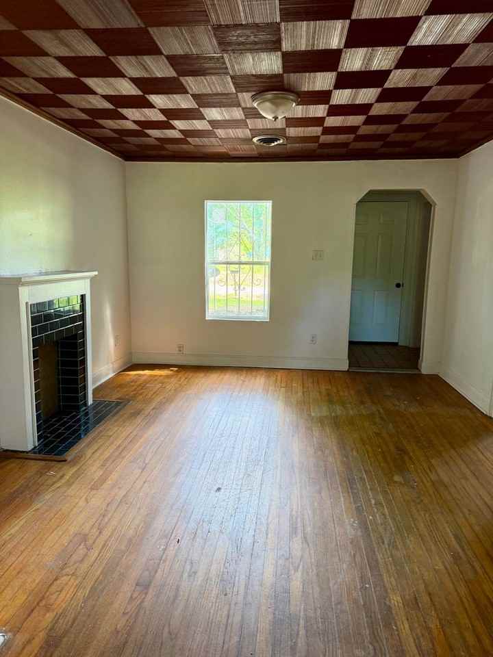 3108 Syphon St - Photo 4 of 7