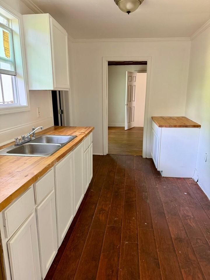 3108 Syphon St - Photo 5 of 7