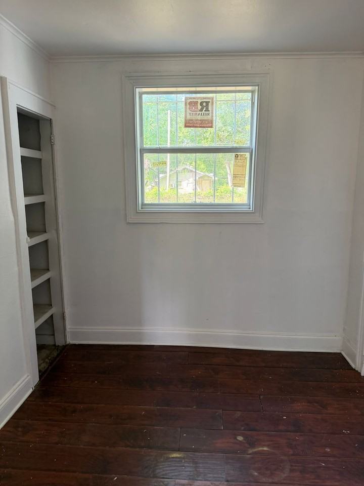 3108 Syphon St - Photo 6 of 7