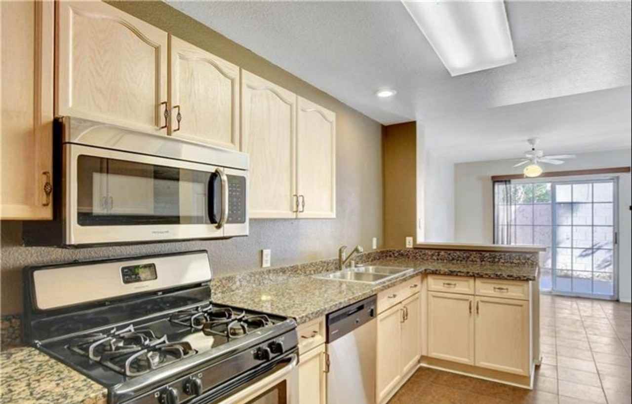 8456 Indigo Sky Ave - Photo 5 of 10