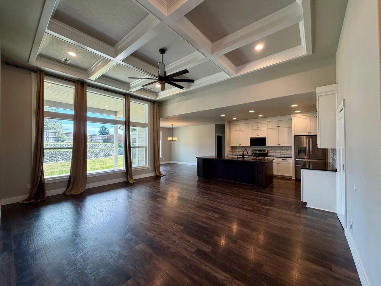 189 Mata Rd - Photo 7 of 33