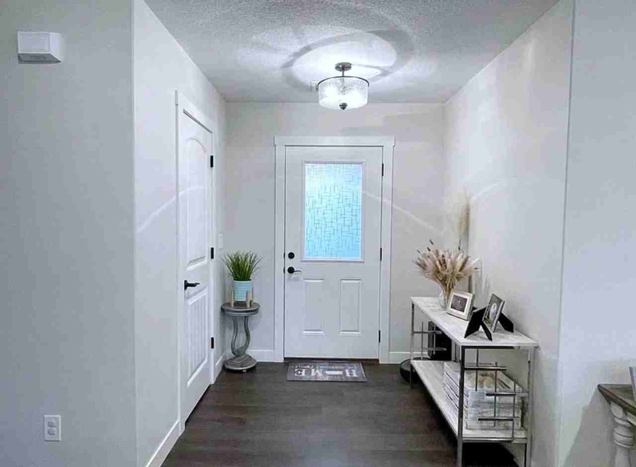 4667 Raven Creek Dr - Photo 2 of 21