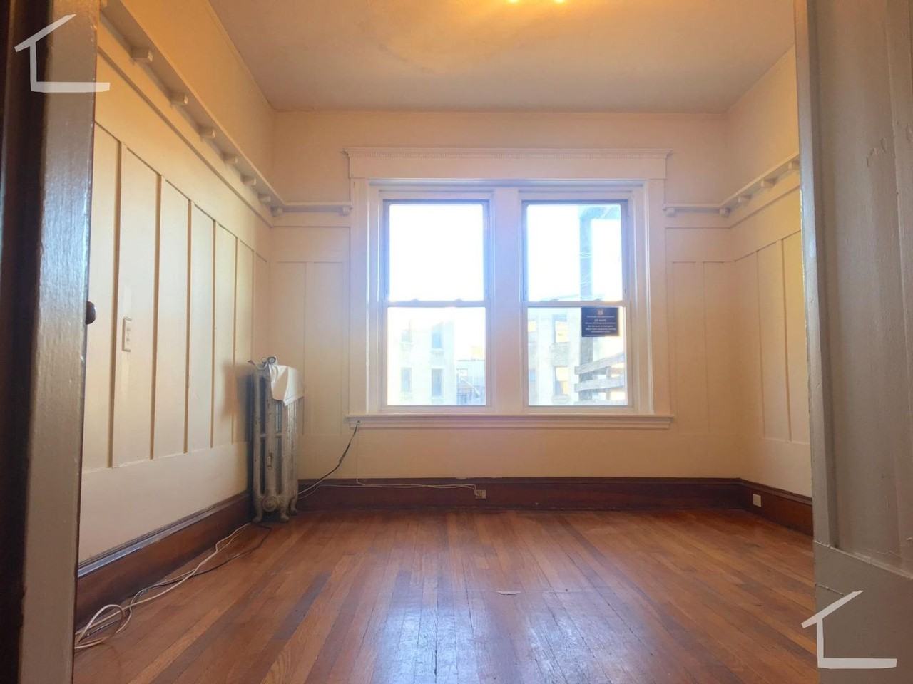 126 Englewood Ave - Photo 4 of 18