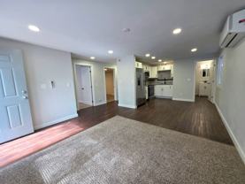 307 Corona - Photo 1 of 1