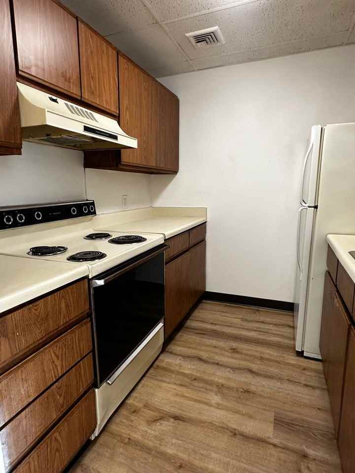 235 E Lincoln Hwy - Photo 3 of 6