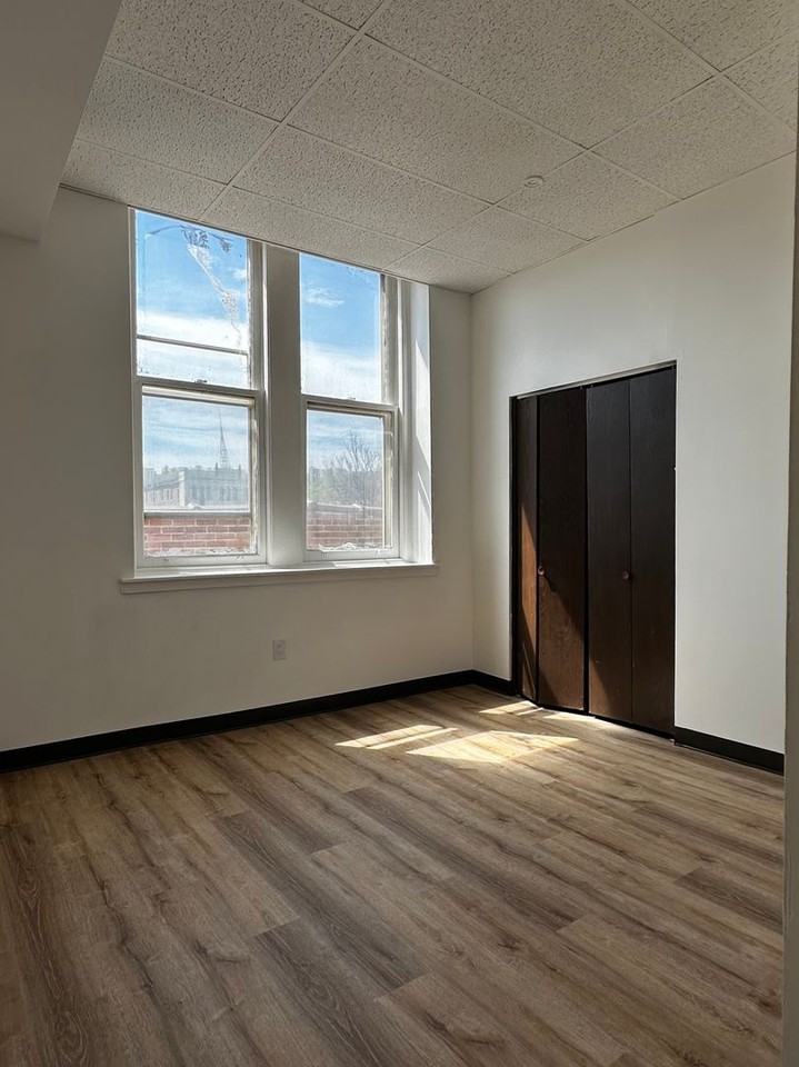 235 E Lincoln Hwy - Photo 4 of 6