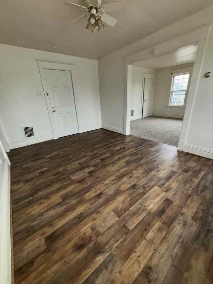 512 E Hillcrest Ave - Photo 5 of 7