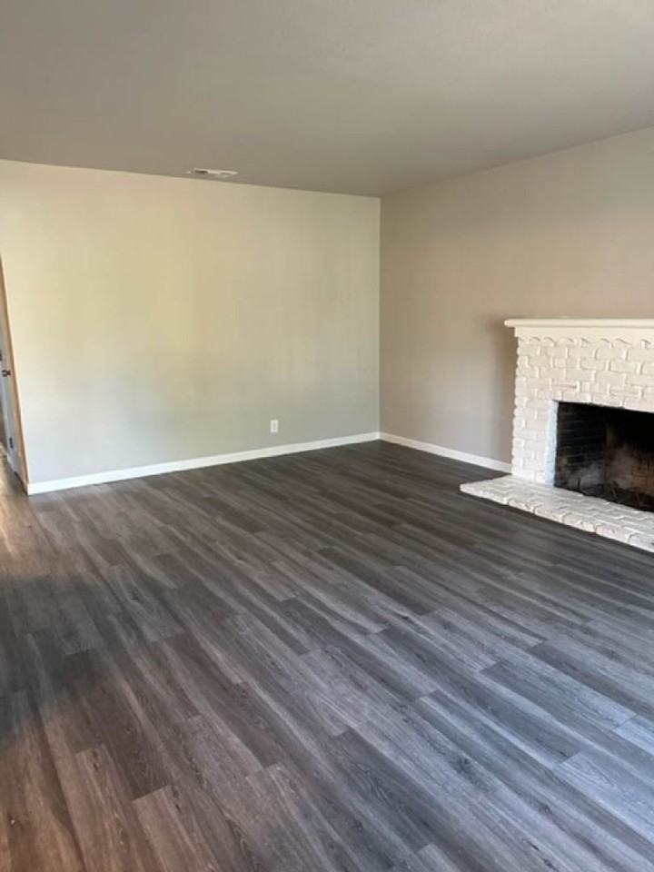 1640 68th Ave - Photo 2 of 24