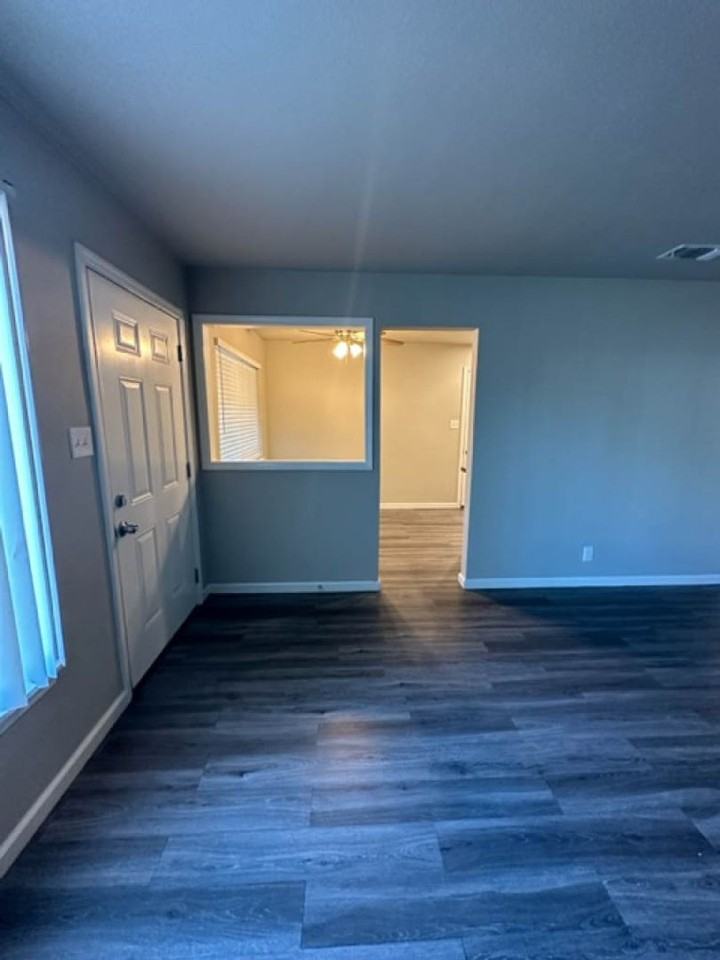 1640 68th Ave - Photo 6 of 24