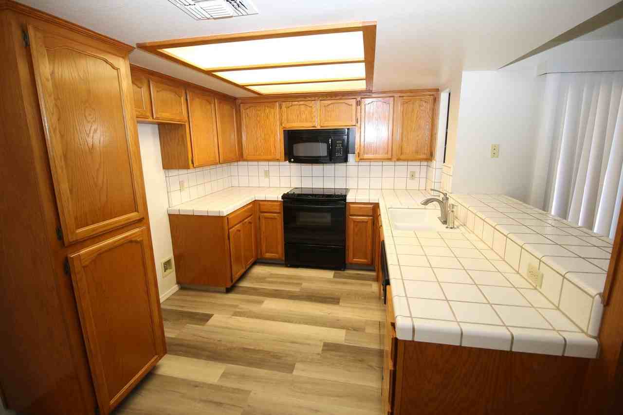 5110 W Kadota Ave - Photo 2 of 16